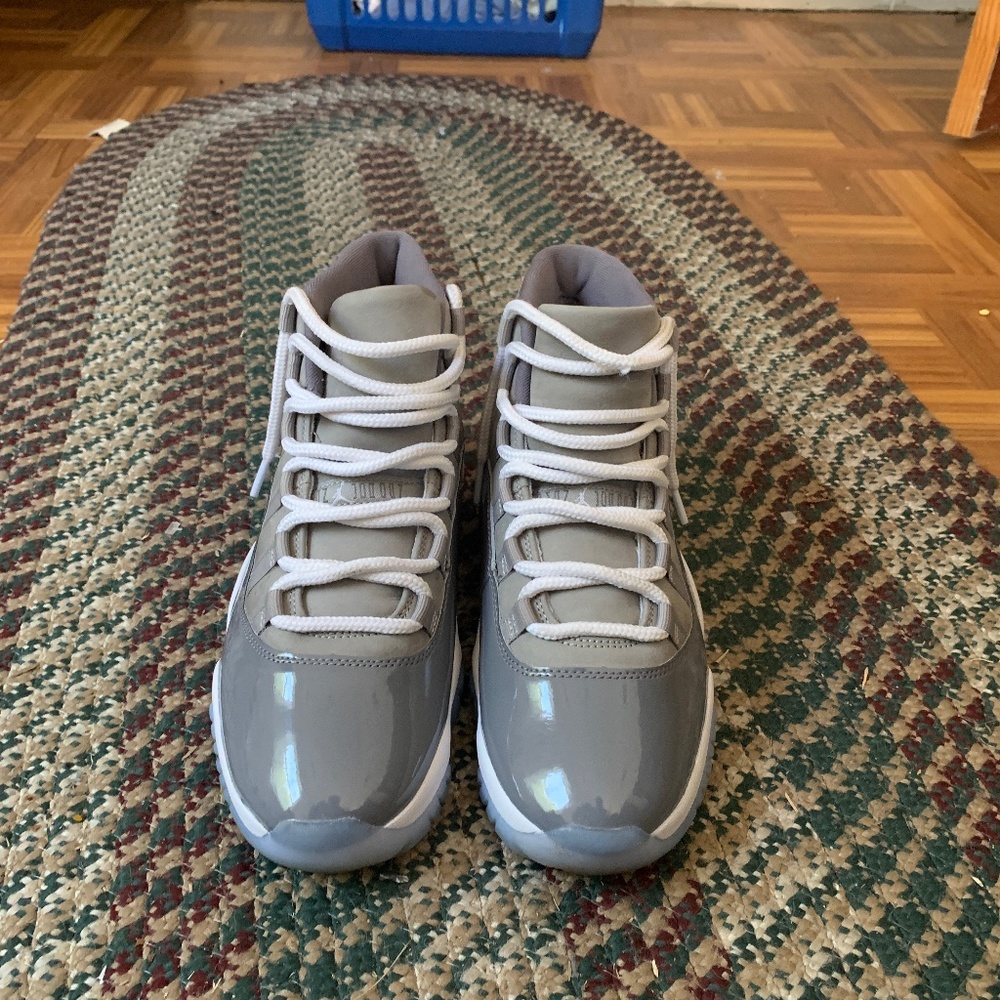Cool Grey 11